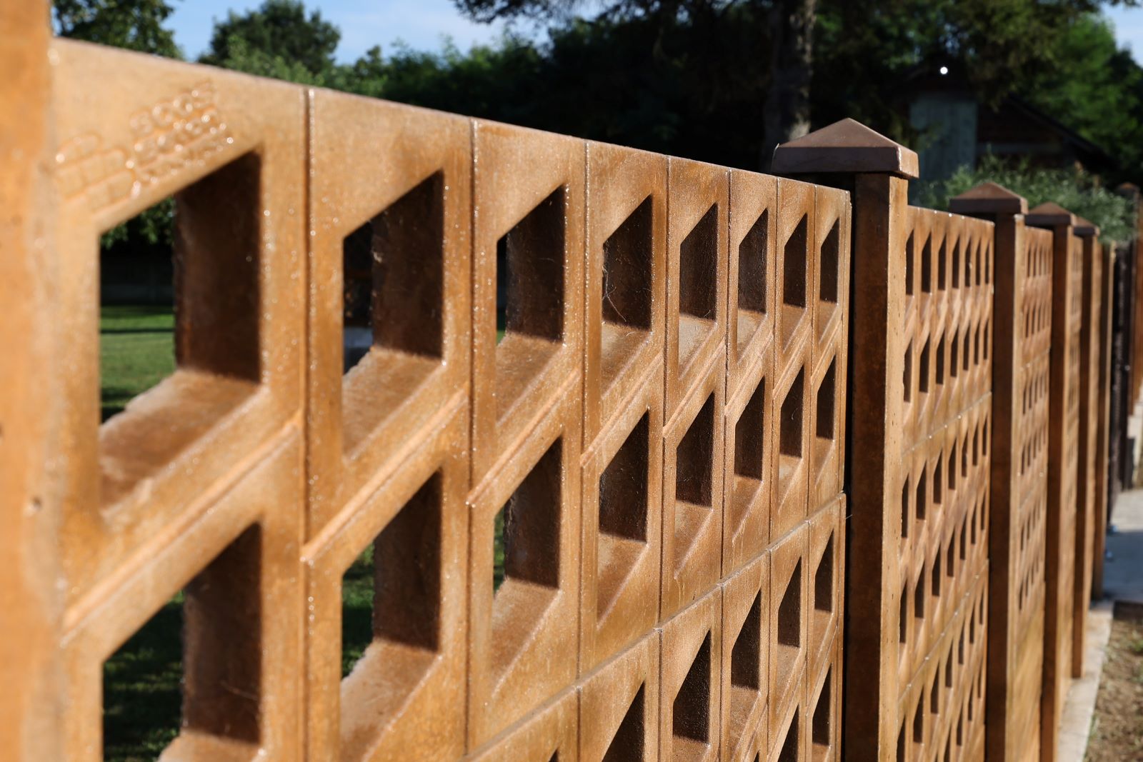 Ograda Cigla-Romboos 6